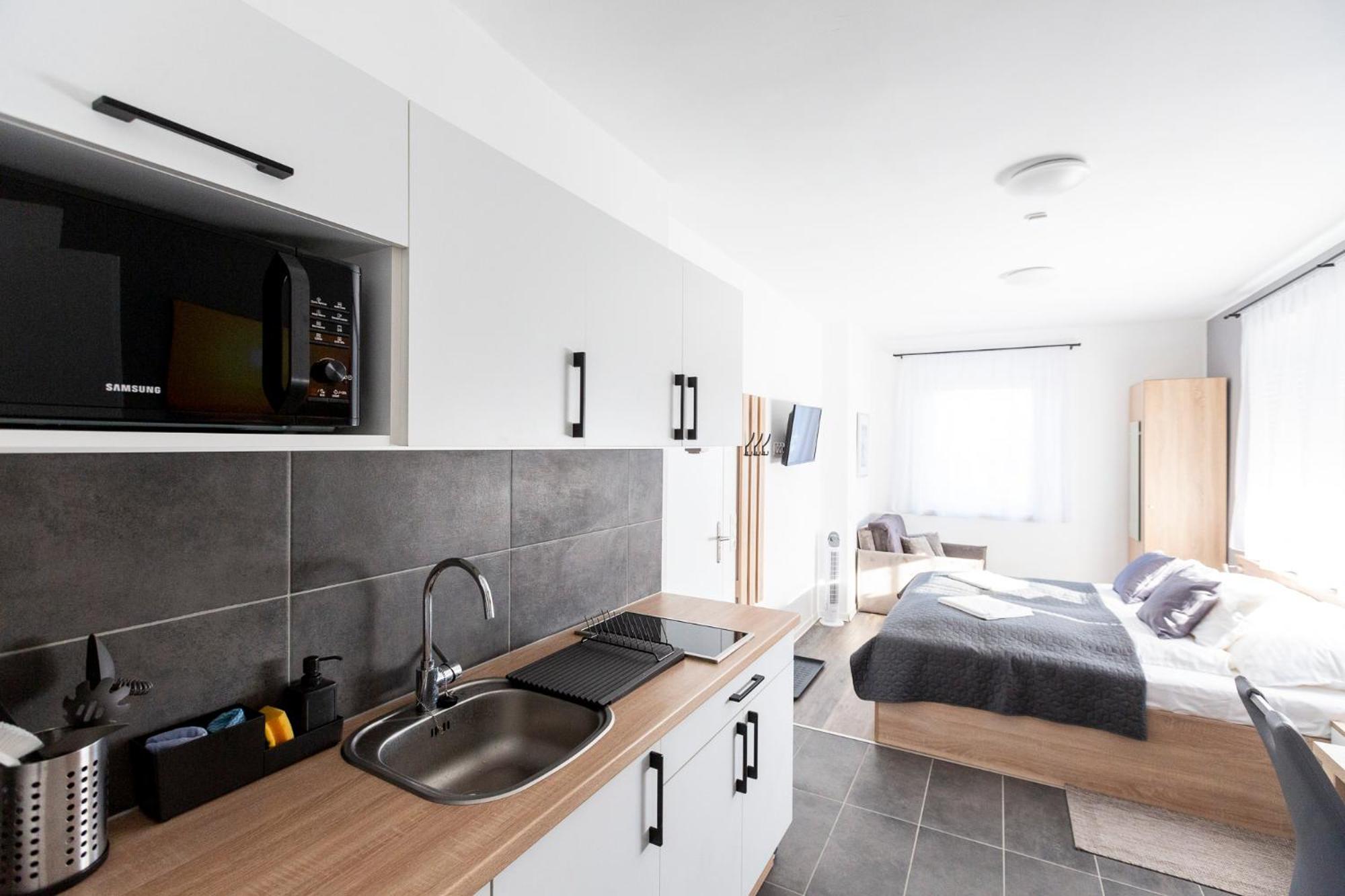Horvath Apartman Fertod Exterior photo