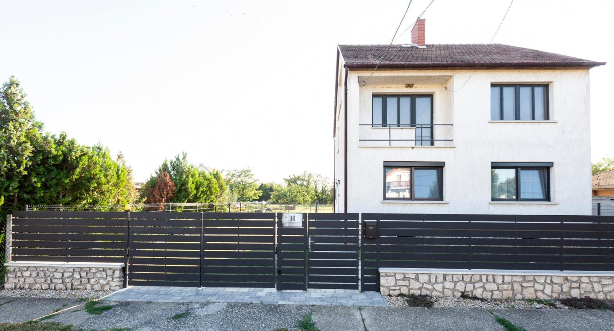 Horvath Apartman Fertod Exterior photo