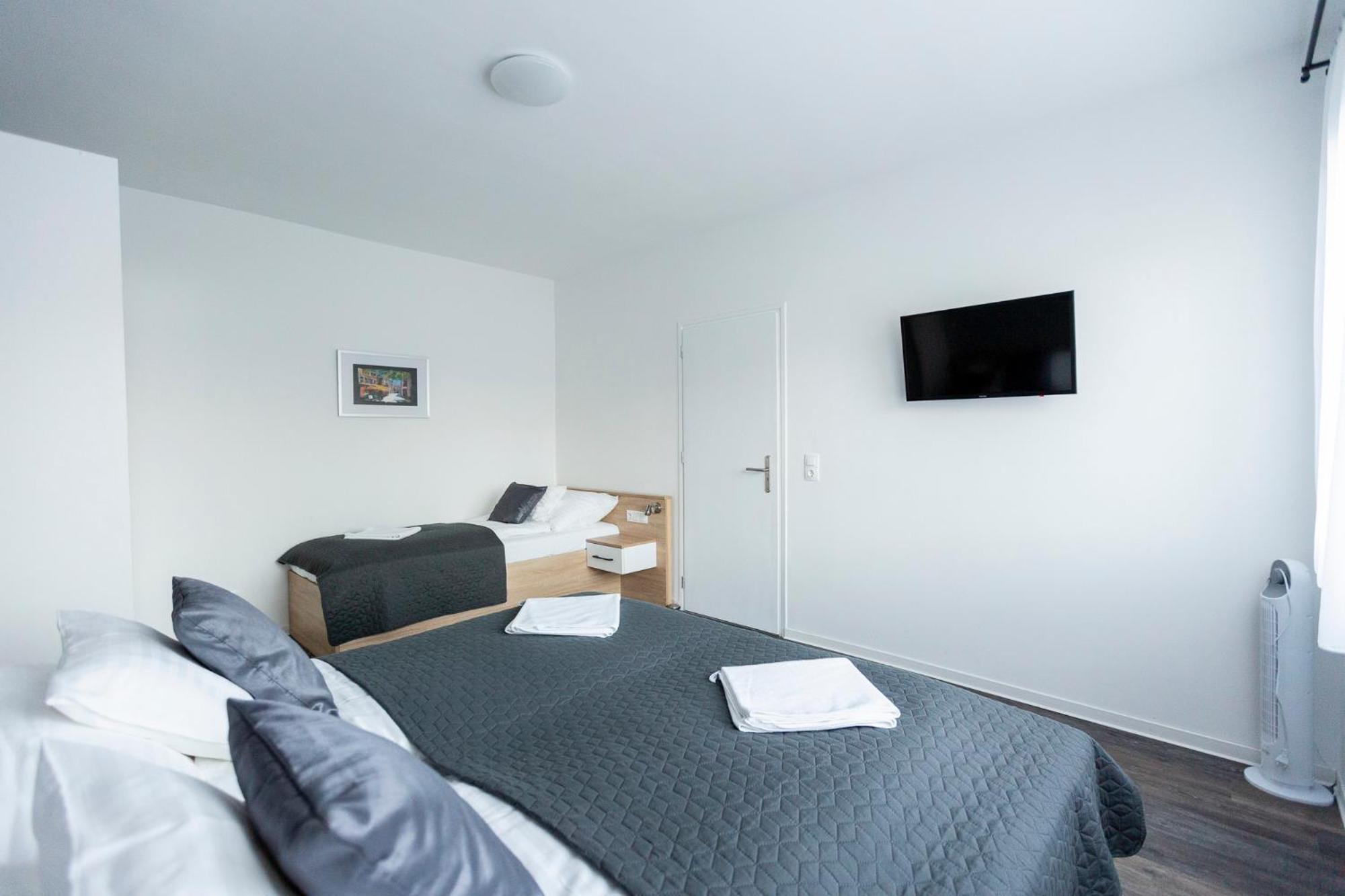 Horvath Apartman Fertod Exterior photo