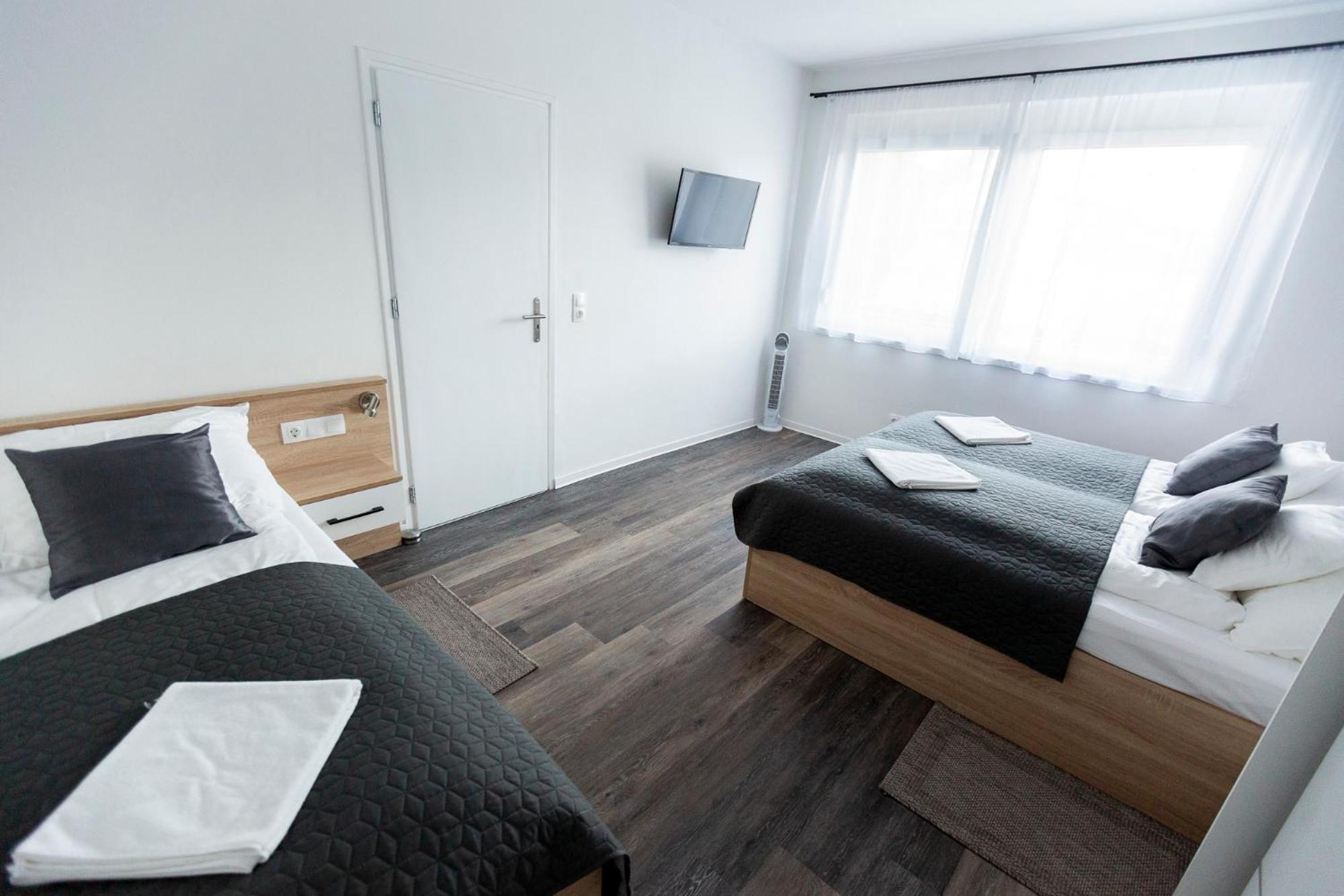 Horvath Apartman Fertod Exterior photo